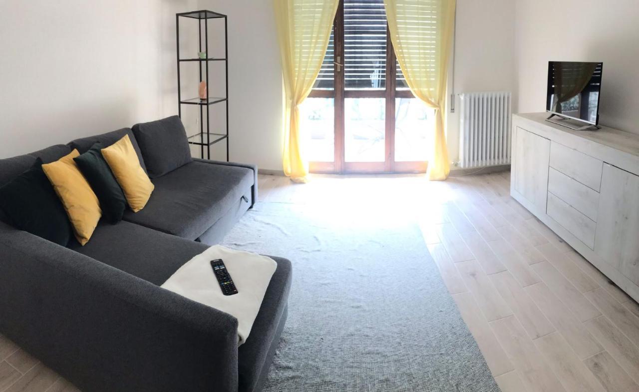 Mary House Lejlighed Sondrio Eksteriør billede