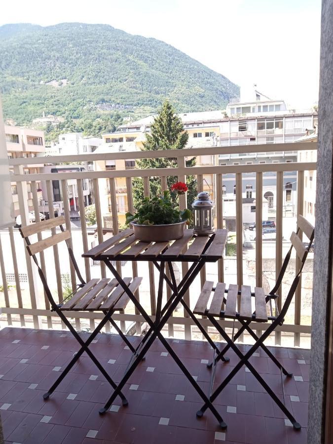 Mary House Lejlighed Sondrio Eksteriør billede